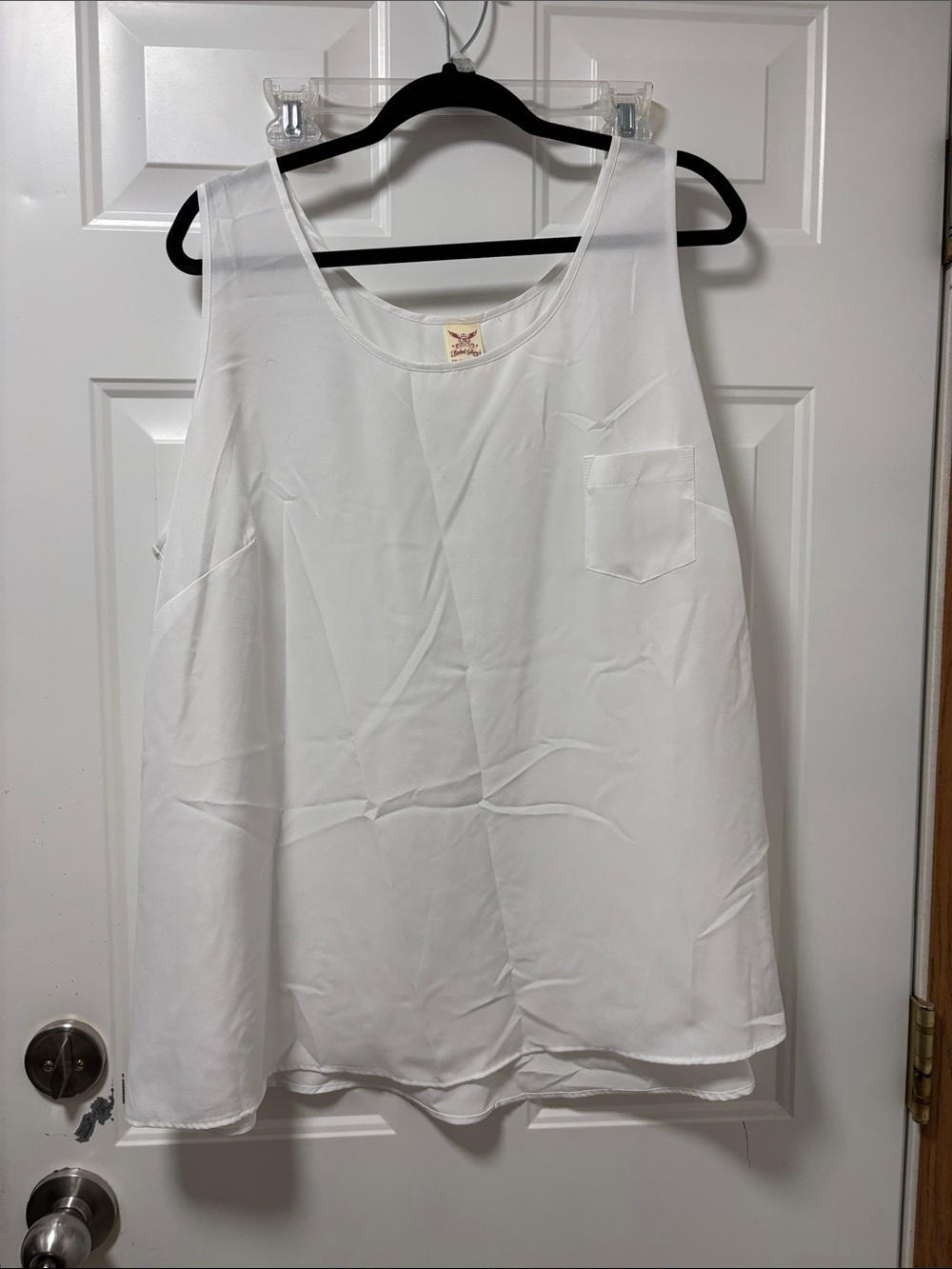 Faded Glory White Sleeveless Pocket Camisole